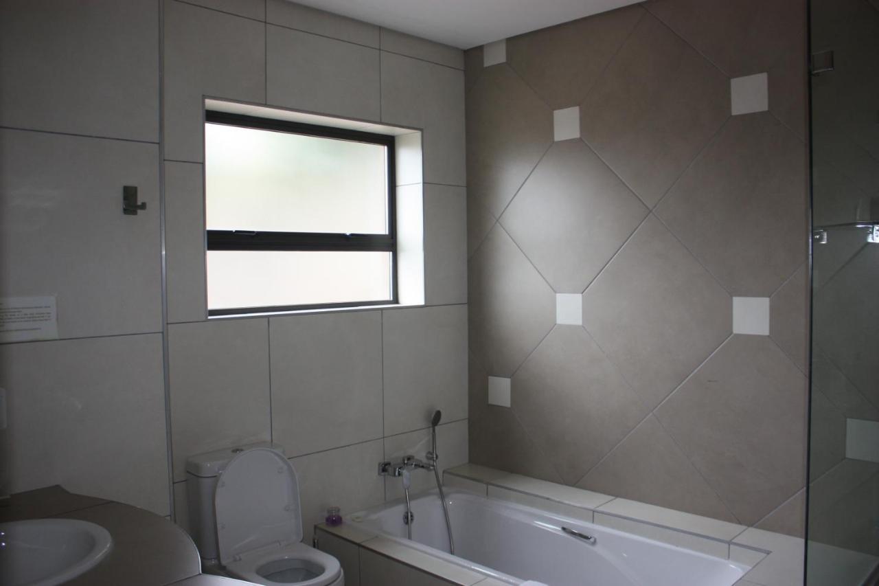 Over The Moon Guesthouse Johannesburg Eksteriør bilde